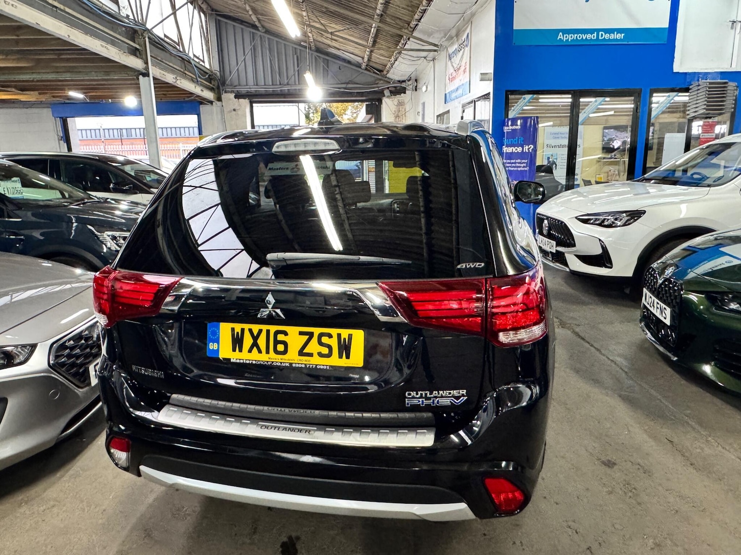Used Mitsubishi Outlander 2016 for sale - 76371336: Photo 15