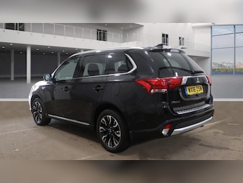 Used Mitsubishi Outlander 2016 for sale - 76269987: Photo