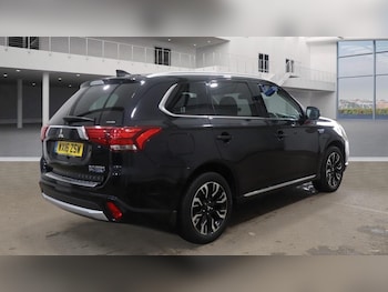 Used Mitsubishi Outlander 2016 for sale - 76269987: Photo