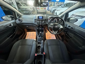 Used Ford Fiesta 2017 for sale - 75965903: Photo