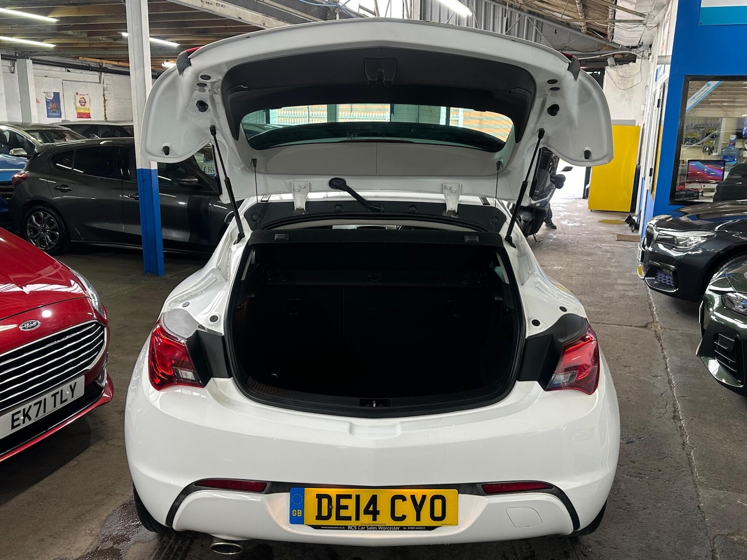 Used Vauxhall Astra GTC 2014 for sale - 77345524: Photo 32