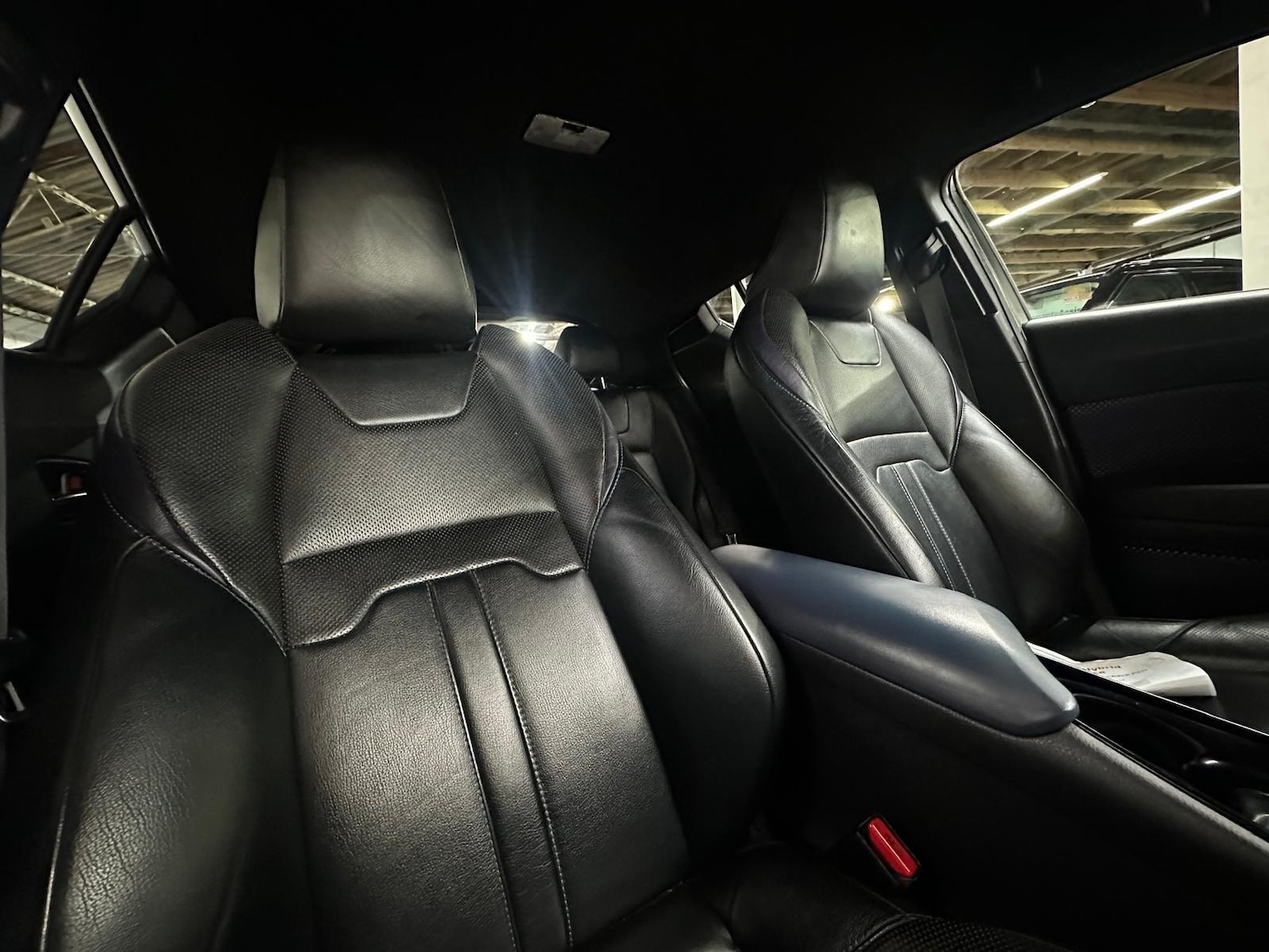 Used Toyota C-HR for sale - 76996630: Photo 24