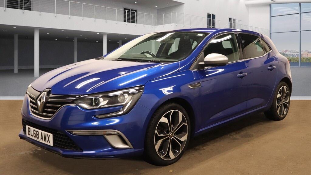 Used Renault Megane 2018 for sale - 76348813: Photo 2