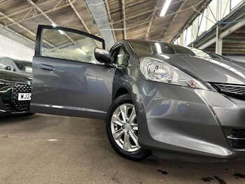Used Honda Jazz 2013 for sale - 76151467: Photo 2