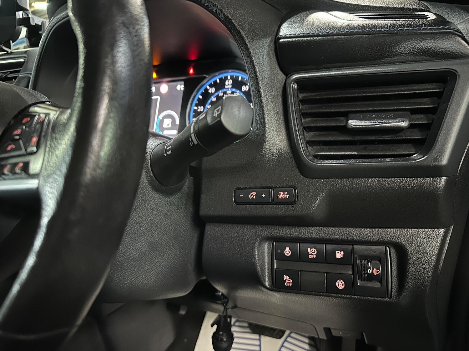 Used Nissan Leaf 2020 for sale - 77144285: Photo 28