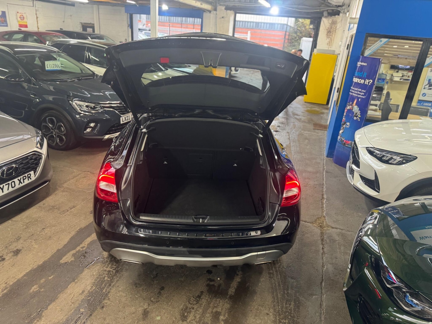 Used Mercedes-Benz GLA 2017 for sale - 76765799: Photo 40