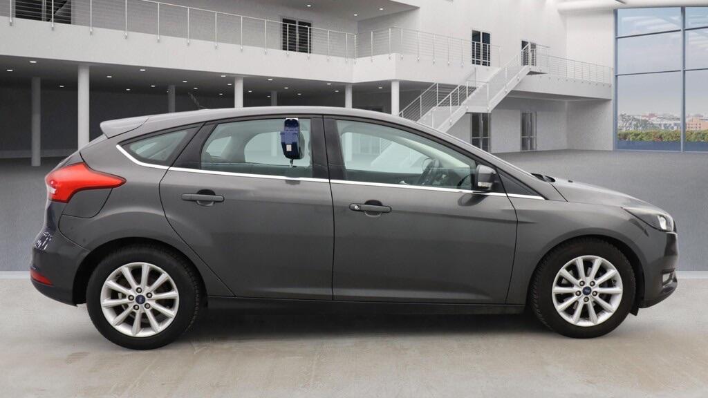 Used Ford Focus 2015 for sale - 77455710: Photo 11