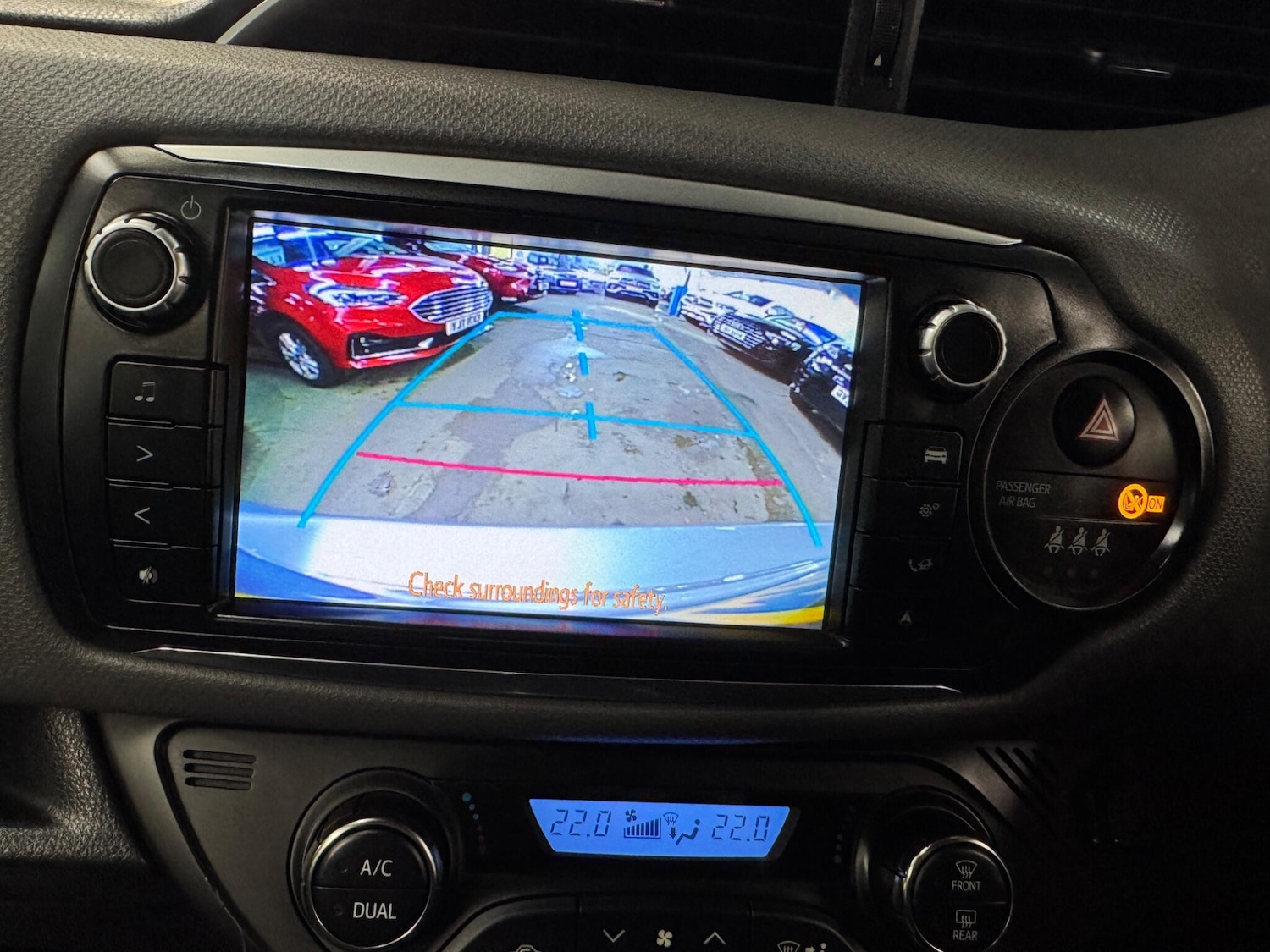 Used Toyota Yaris 2016 for sale - 77305771: Photo 19