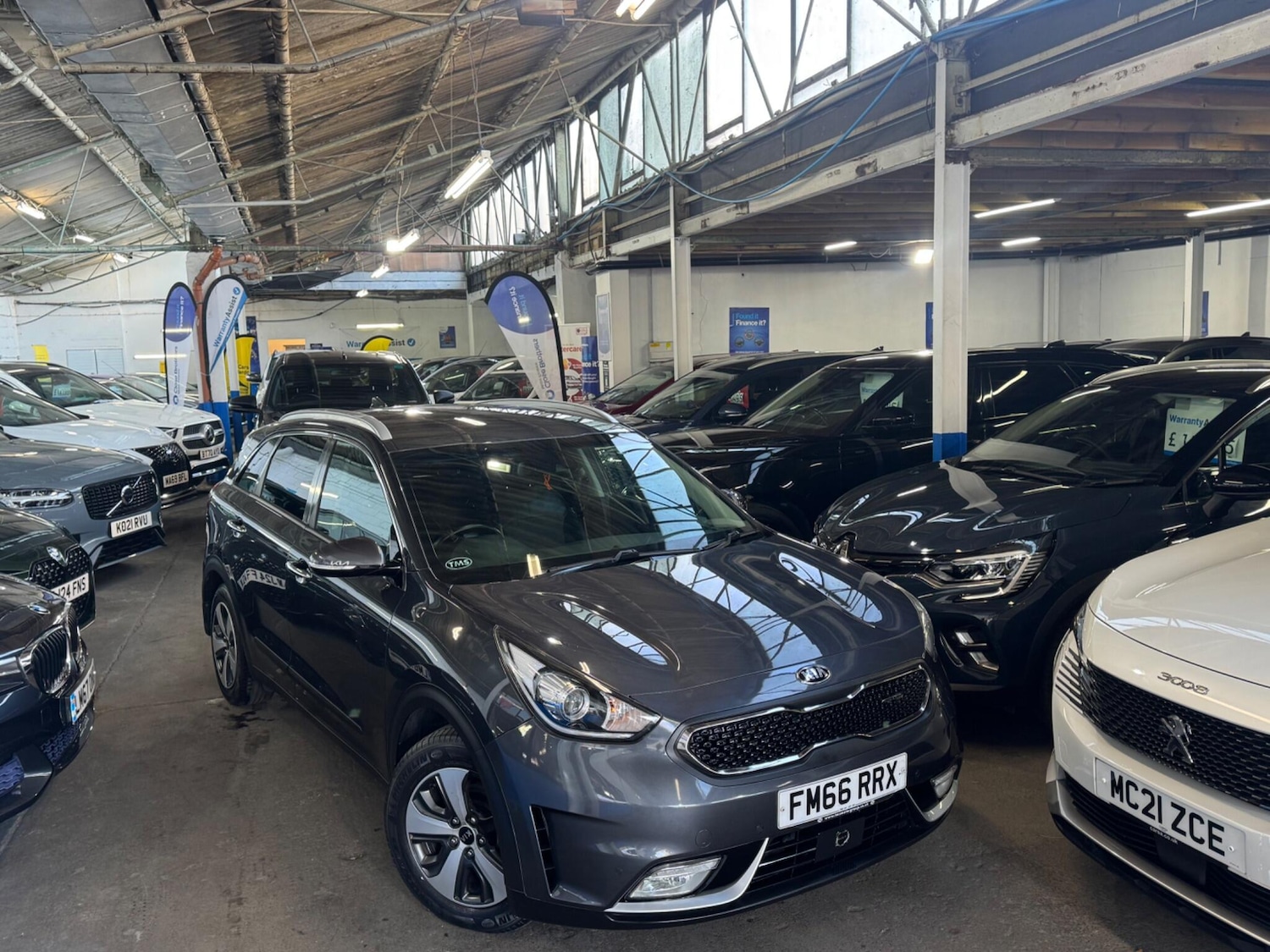 Used Kia Niro 2017 for sale - 76658418: Photo 2