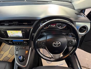 Used Toyota Auris 2014 for sale - 79873736: Photo