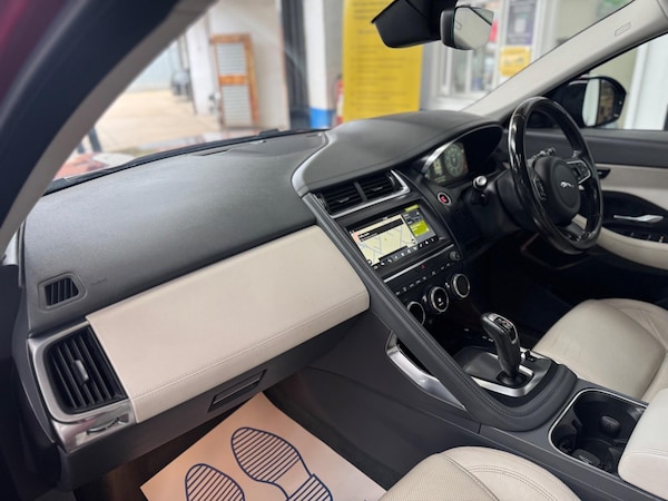 Used Jaguar E-Pace 2018 for sale - 75051873: Photo 23