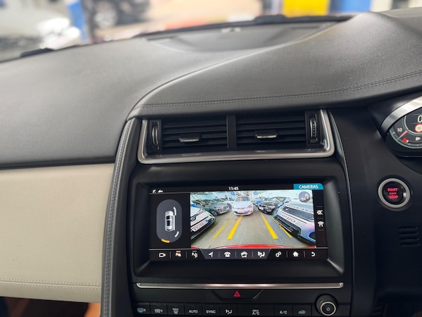 Used Jaguar E-Pace 2018 for sale - 75051873: Photo 24