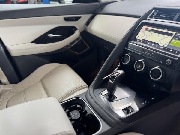 Used Jaguar E-Pace 2018 for sale - 75051873: Photo 35
