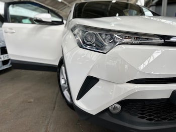 Used Toyota C-HR 2019 for sale - 79425719: Photo