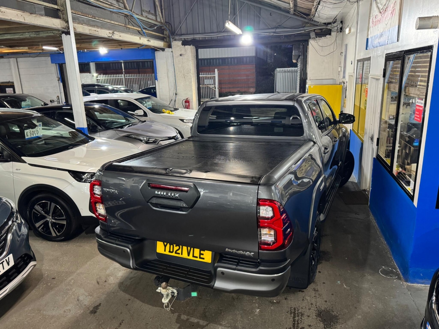 Used Toyota Hilux 2021 for sale - 77291042: Photo 17