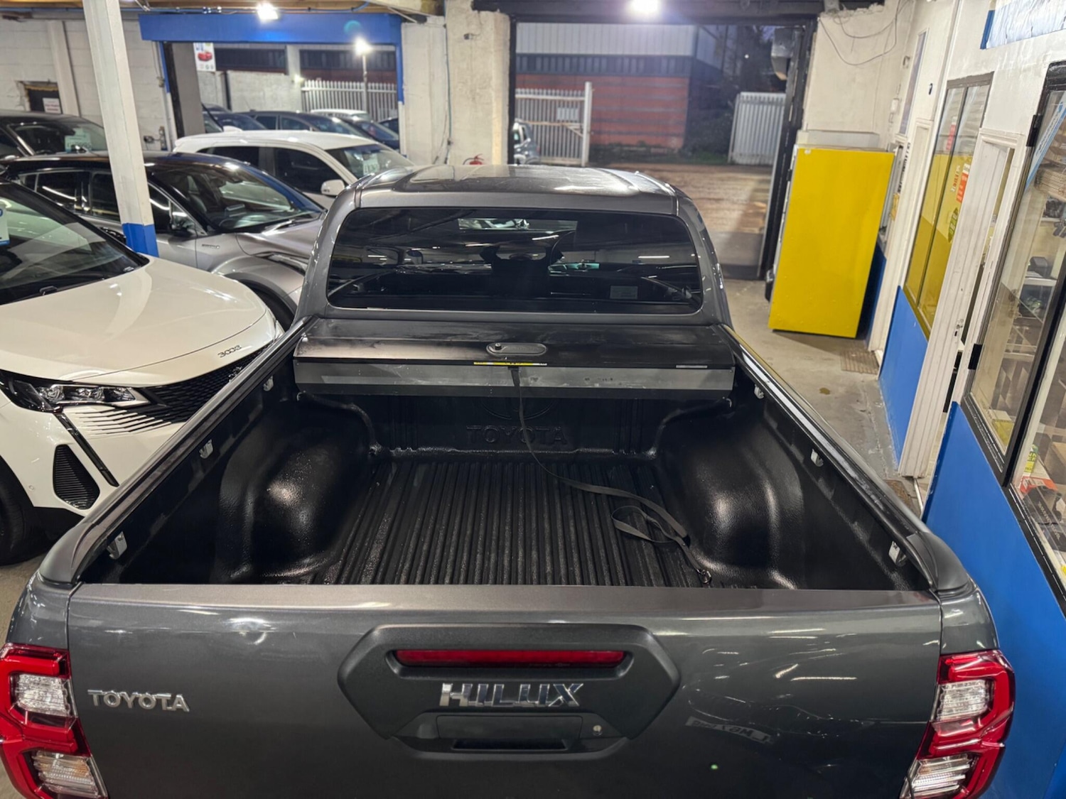 Used Toyota Hilux 2021 for sale - 77291042: Photo 23