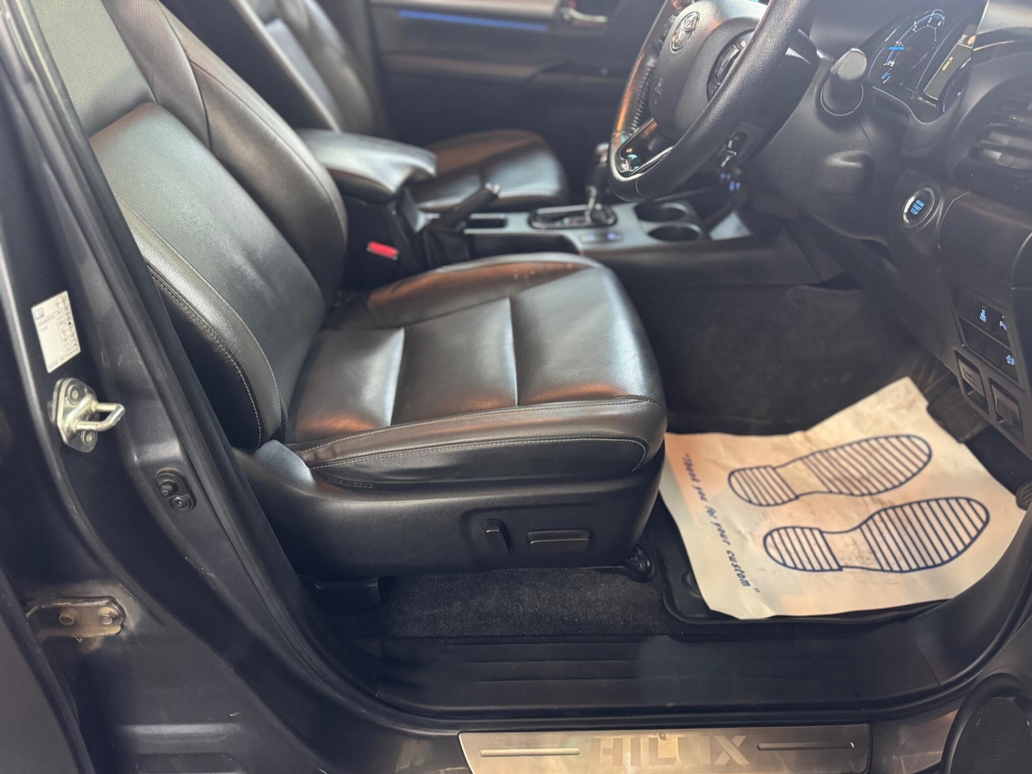 Used Toyota Hilux 2021 for sale - 77291042: Photo 44