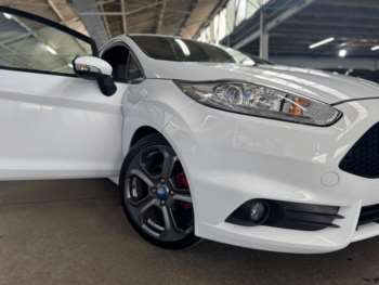 Used Ford Fiesta 2015 for sale - 74667367: Photo