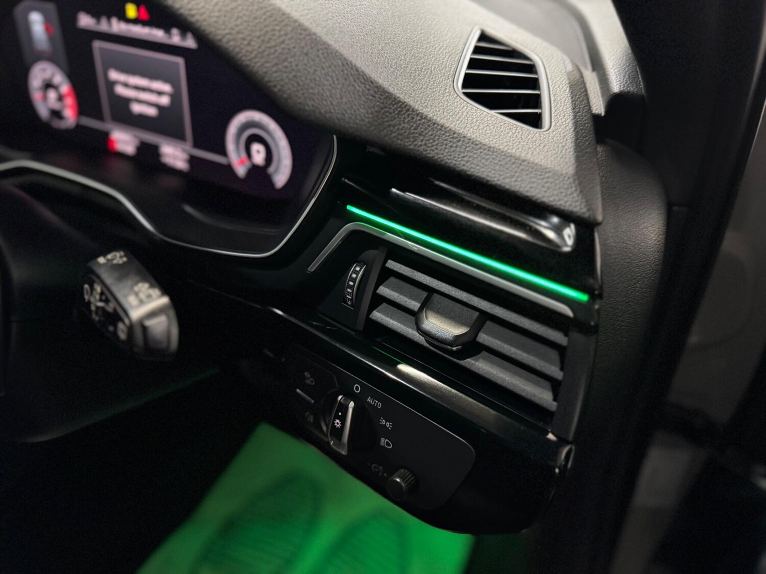 Used Audi A4 Avant for sale - 77753907: Photo 36