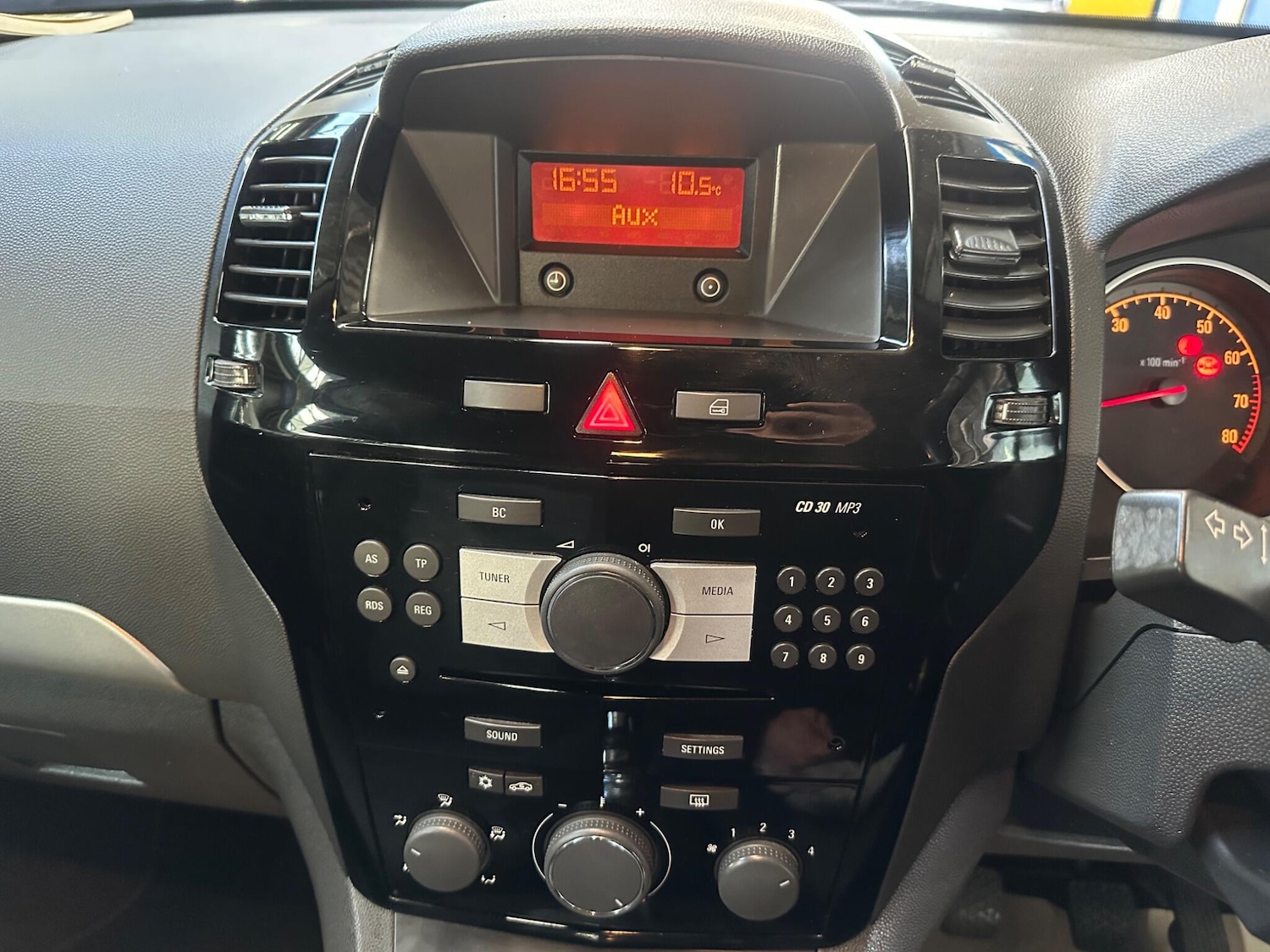 Used Vauxhall Zafira 2013 for sale - 78057941: Photo 19