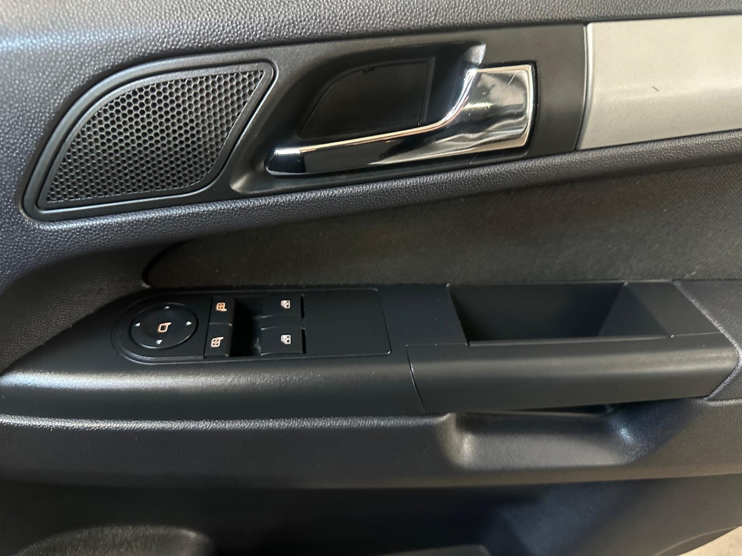 Used Vauxhall Zafira 2013 for sale - 78057941: Photo 22