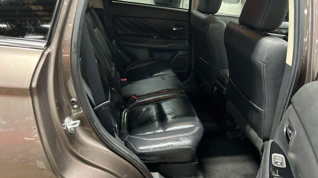 Used Mitsubishi Outlander 2015 for sale - 77144416: Photo 14