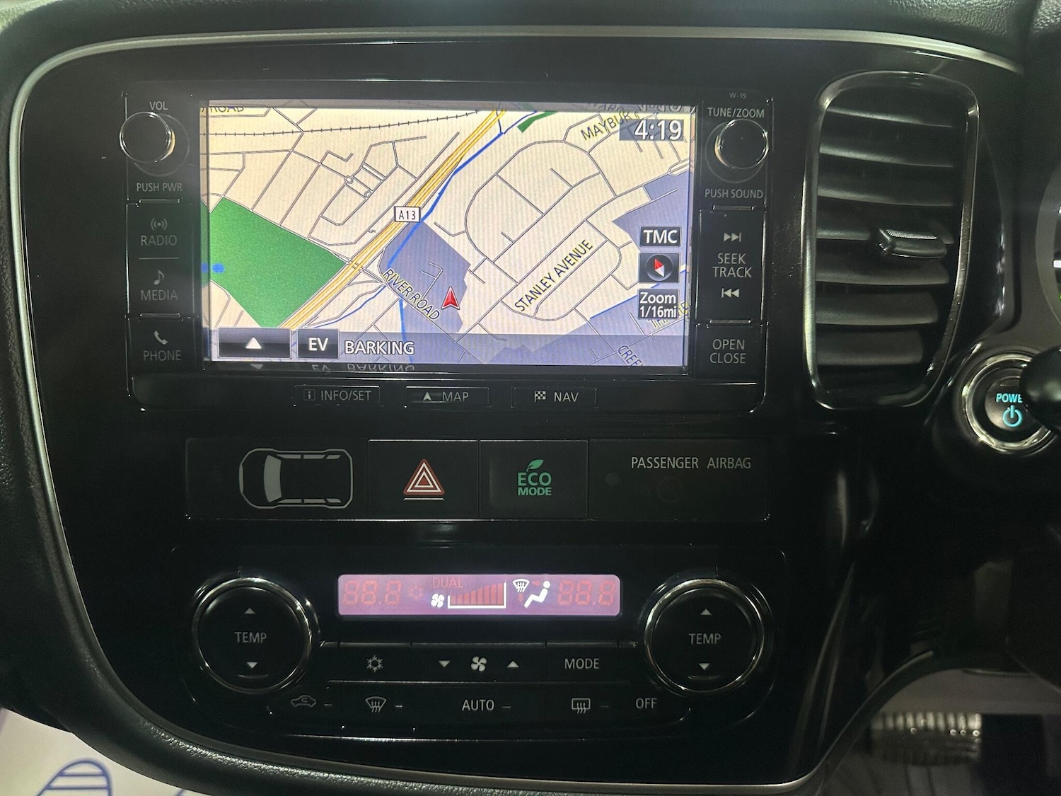 Used Mitsubishi Outlander 2015 for sale - 77144416: Photo 22