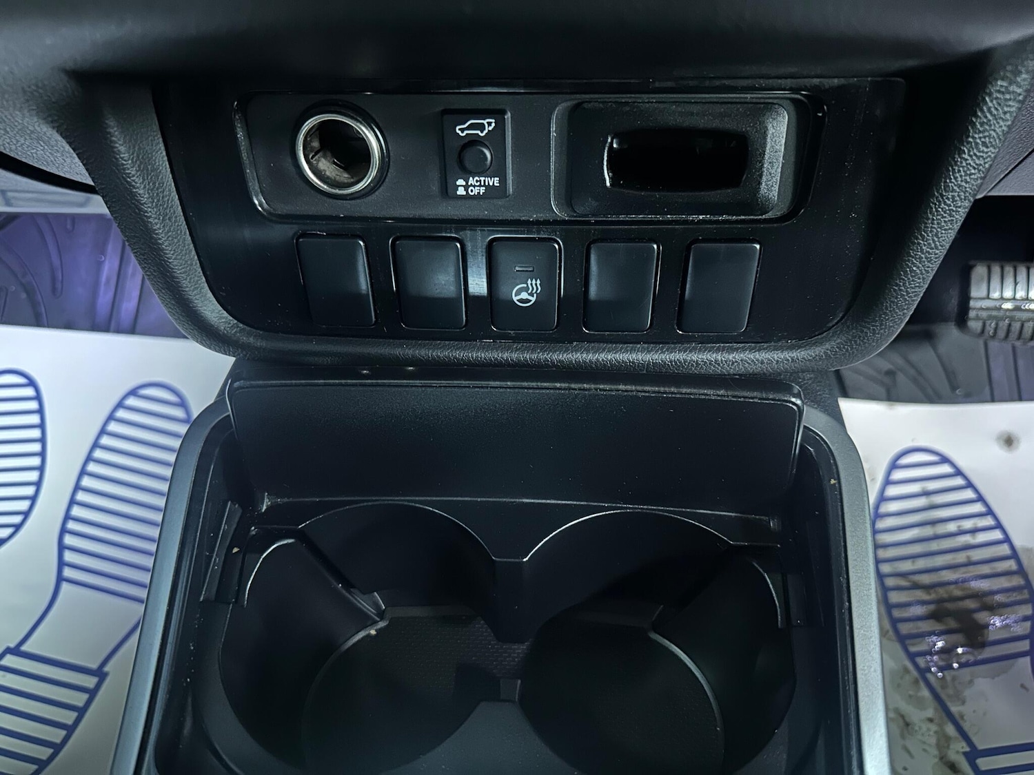 Used Mitsubishi Outlander 2015 for sale - 77144416: Photo 25