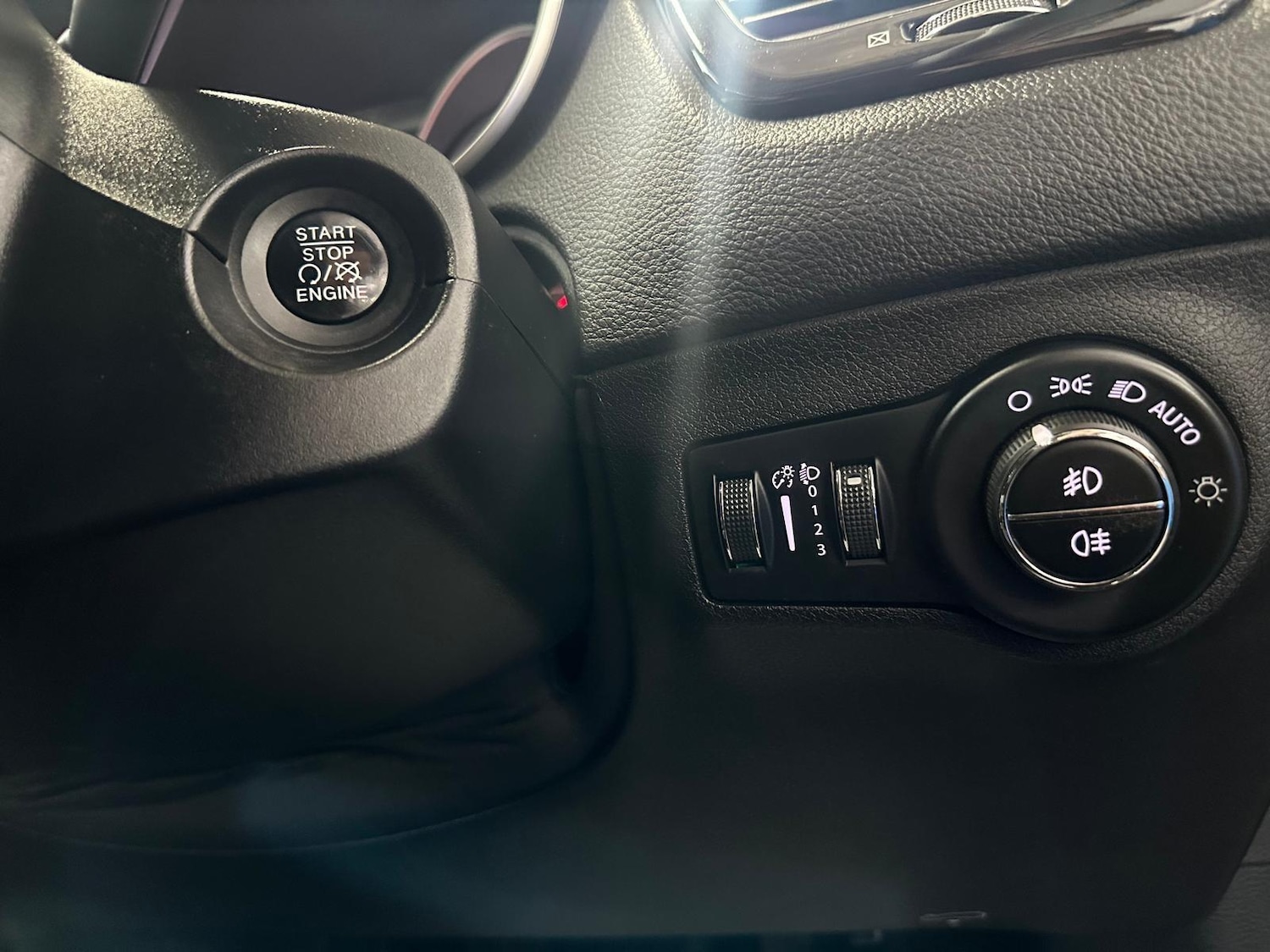 Used Jeep Compass 2019 for sale - 76327401: Photo 31