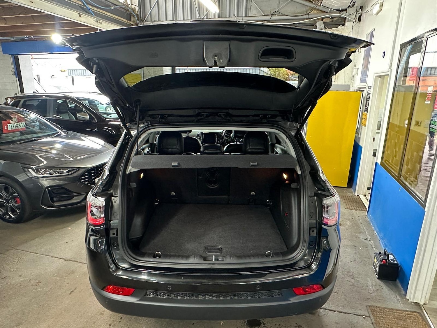 Used Jeep Compass 2019 for sale - 76327401: Photo 32