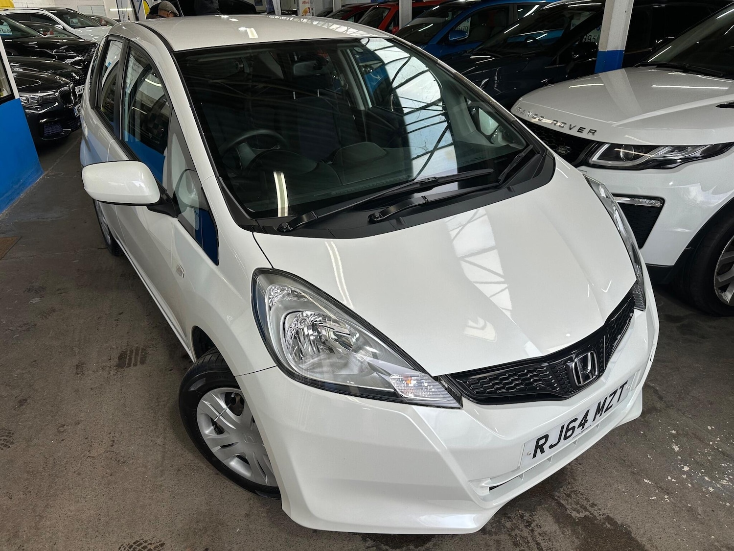 Used Honda Jazz 2014 for sale - 77143860: Photo 8