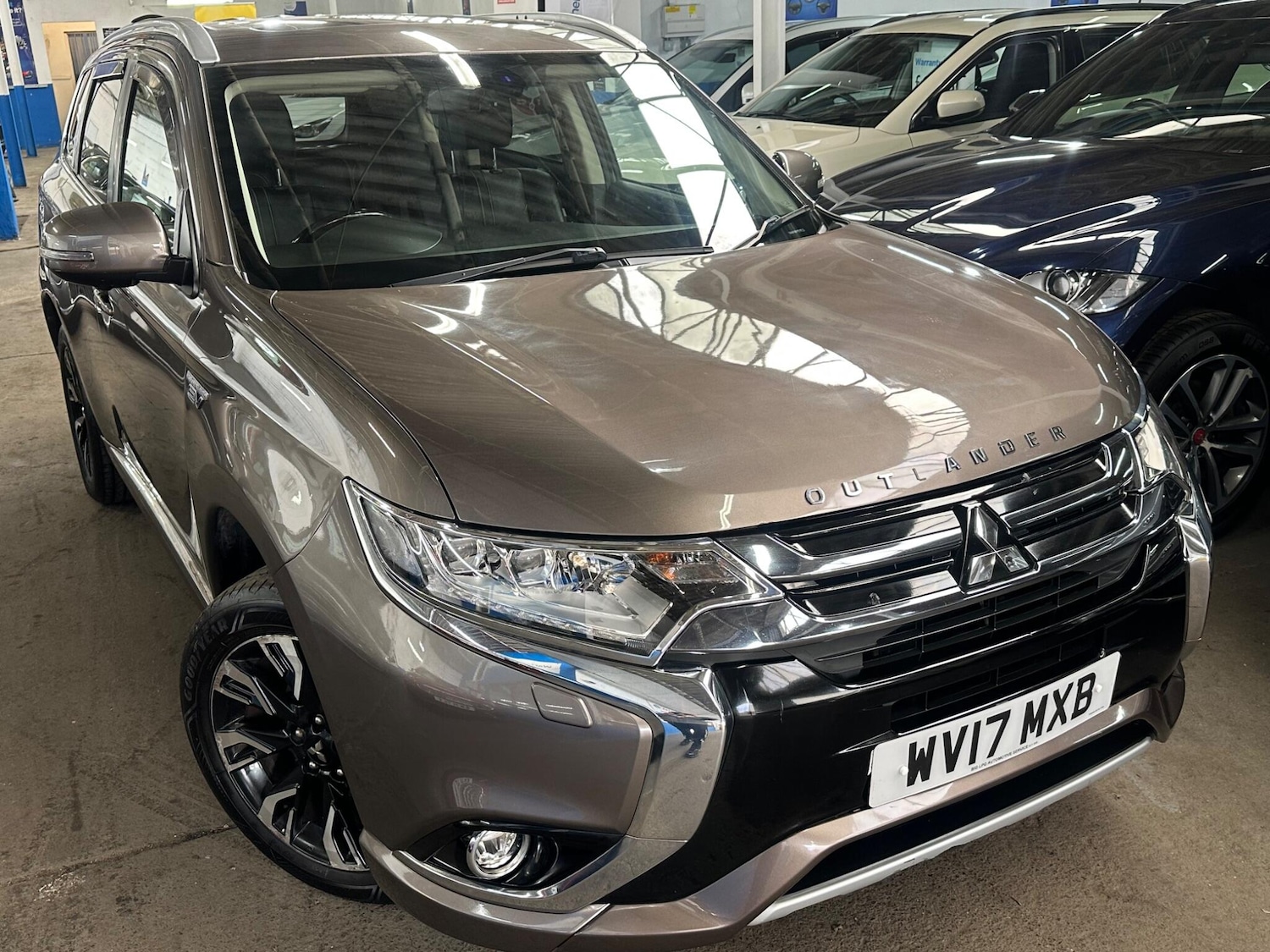 Used Mitsubishi Outlander 2017 for sale - 78086063: Photo 12