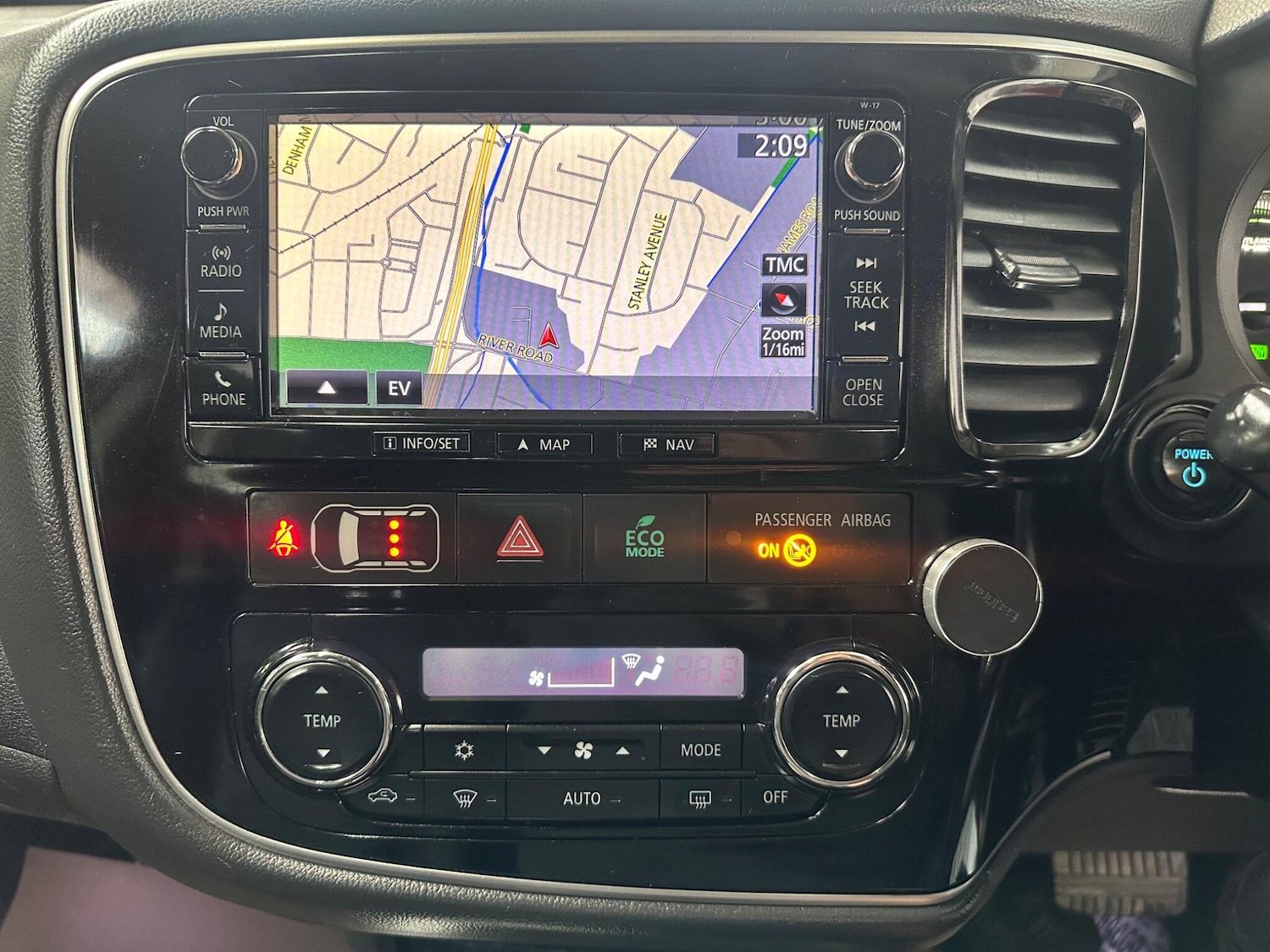 Used Mitsubishi Outlander 2017 for sale - 78086063: Photo 22