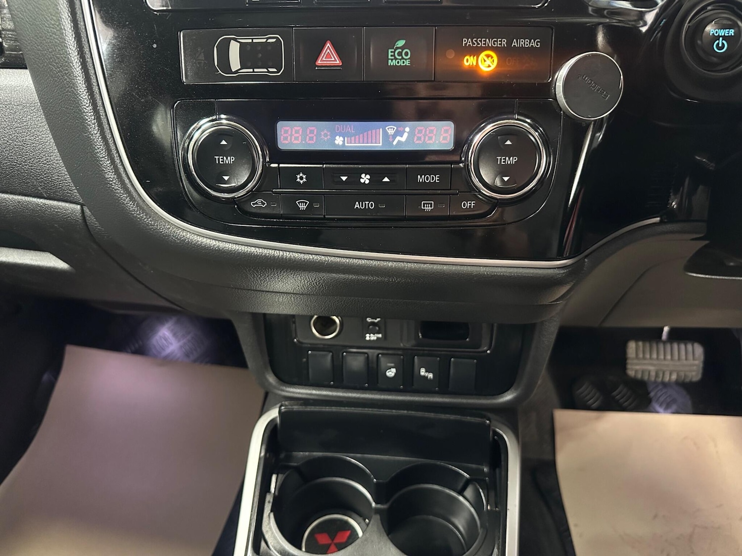 Used Mitsubishi Outlander 2017 for sale - 78086063: Photo 24