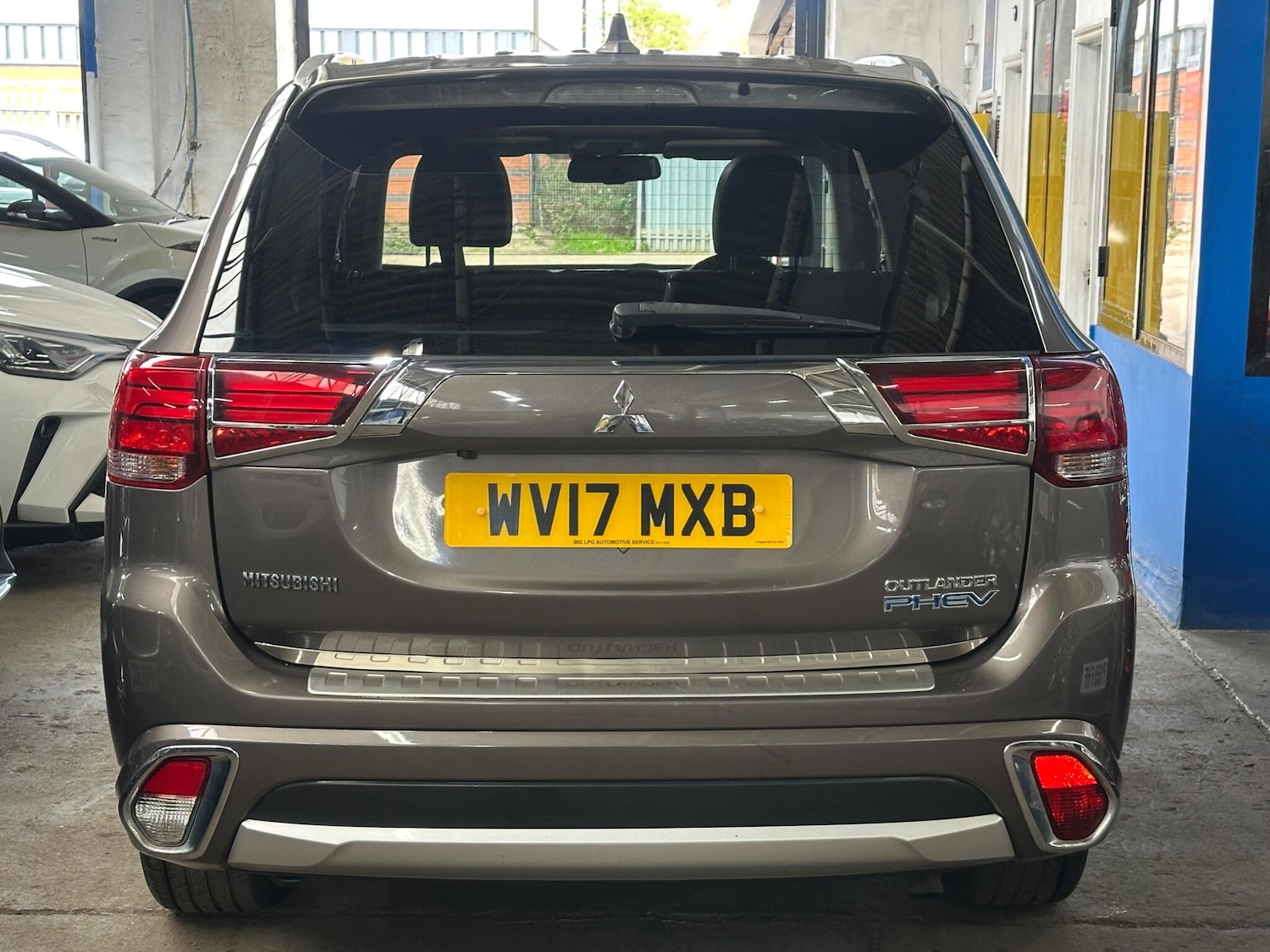 Used Mitsubishi Outlander 2017 for sale - 78086063: Photo 40