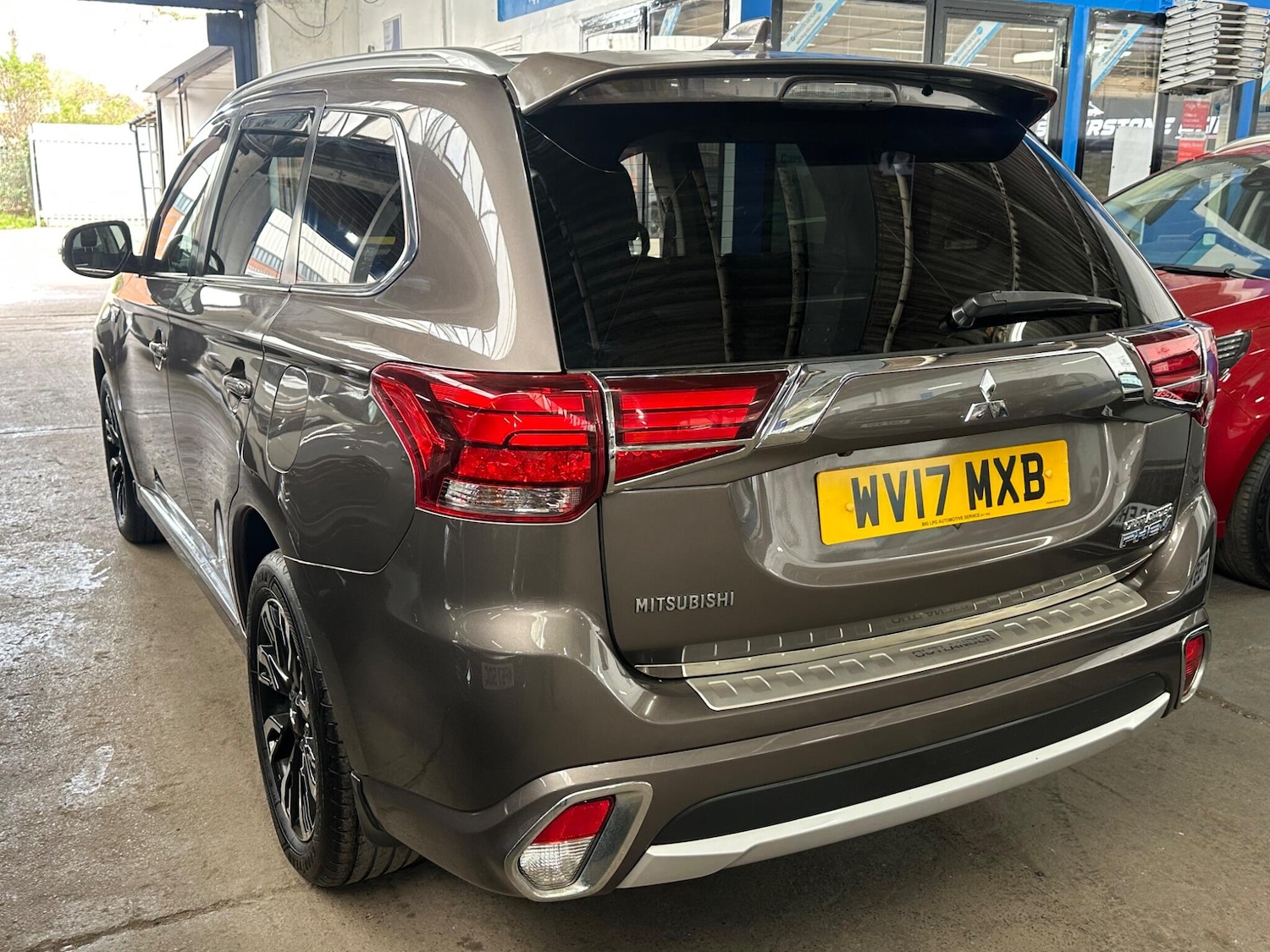 Used Mitsubishi Outlander 2017 for sale - 78086063: Photo 46