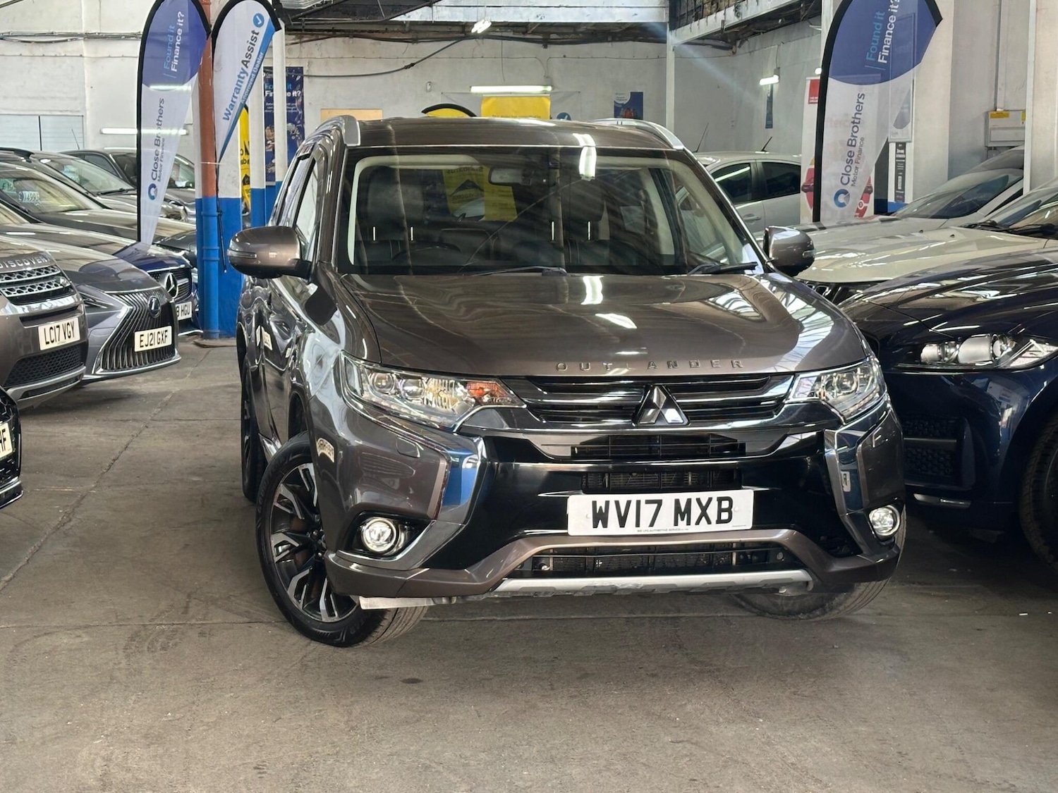 Used Mitsubishi Outlander 2017 for sale - 78086063: Photo 8