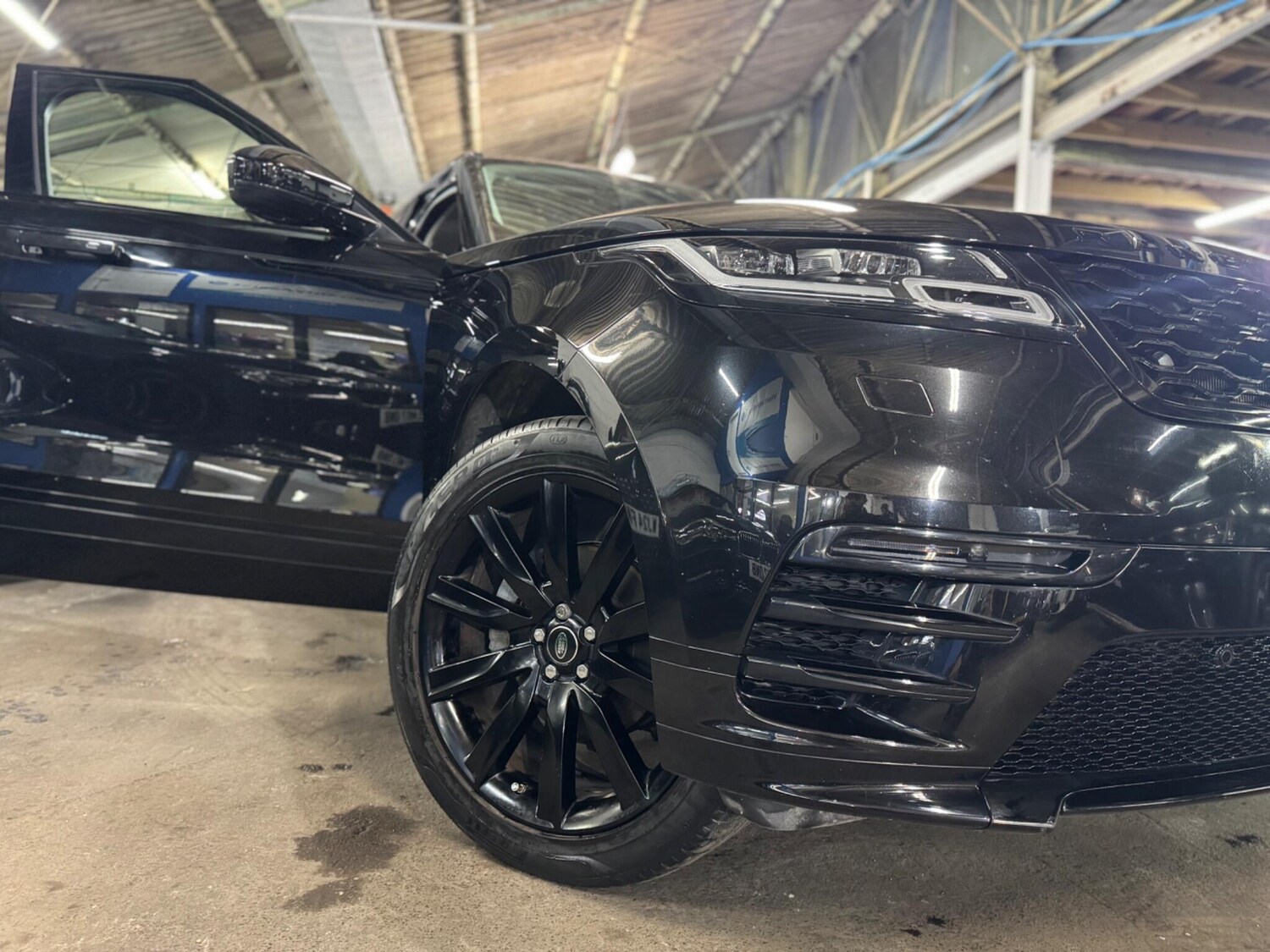 Used Land Rover Range Rover Velar for sale - 77925756: Photo 8