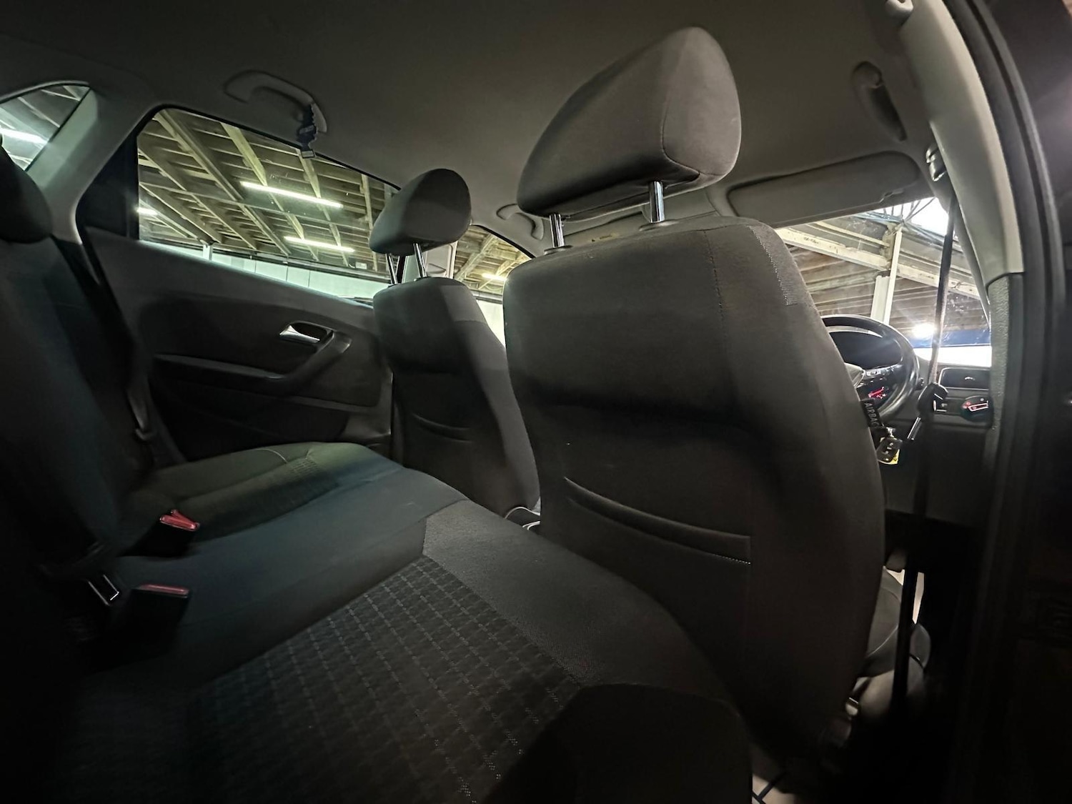 Used Volkswagen Polo 2016 for sale - 76573199: Photo 24