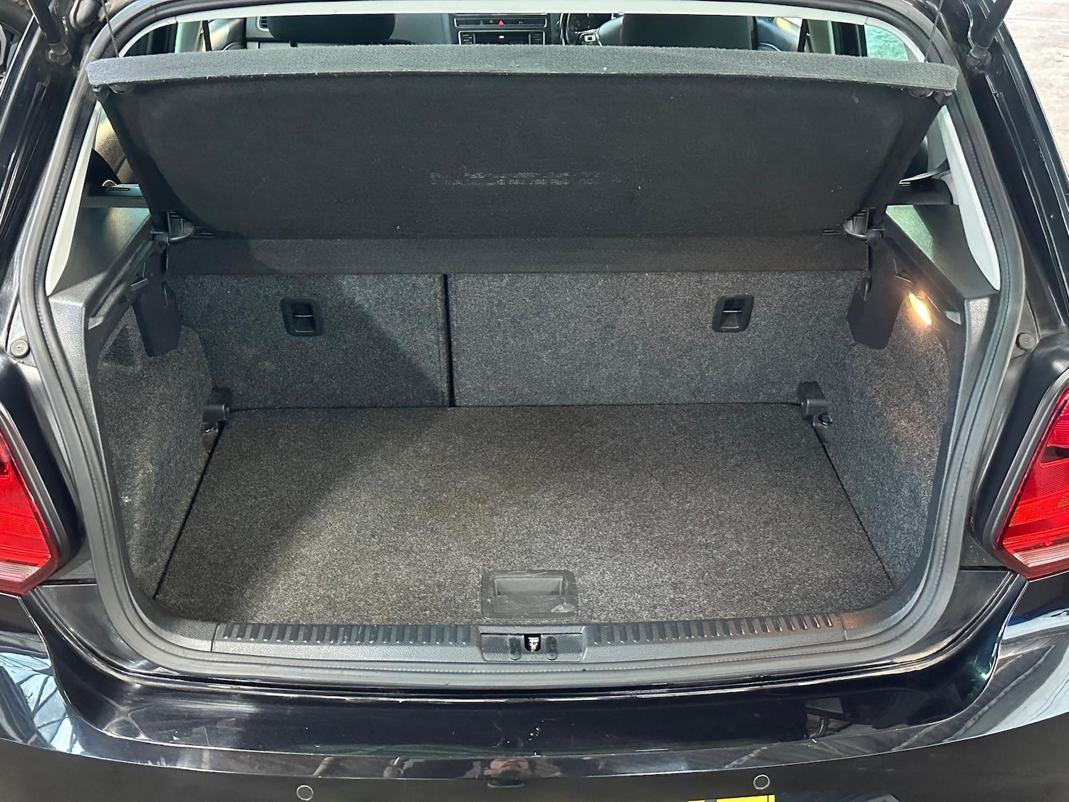 Used Volkswagen Polo 2016 for sale - 76573199: Photo 26