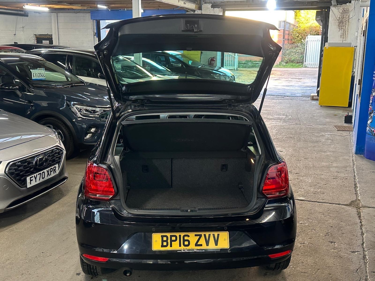 Used Volkswagen Polo 2016 for sale - 76573199: Photo 27