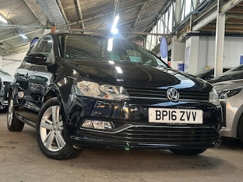 Used Volkswagen Polo 2016 for sale - 76573199: Photo