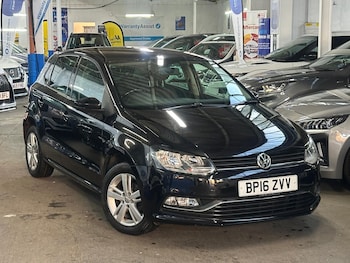 Used Volkswagen Polo 2016 for sale - 76573199: Photo