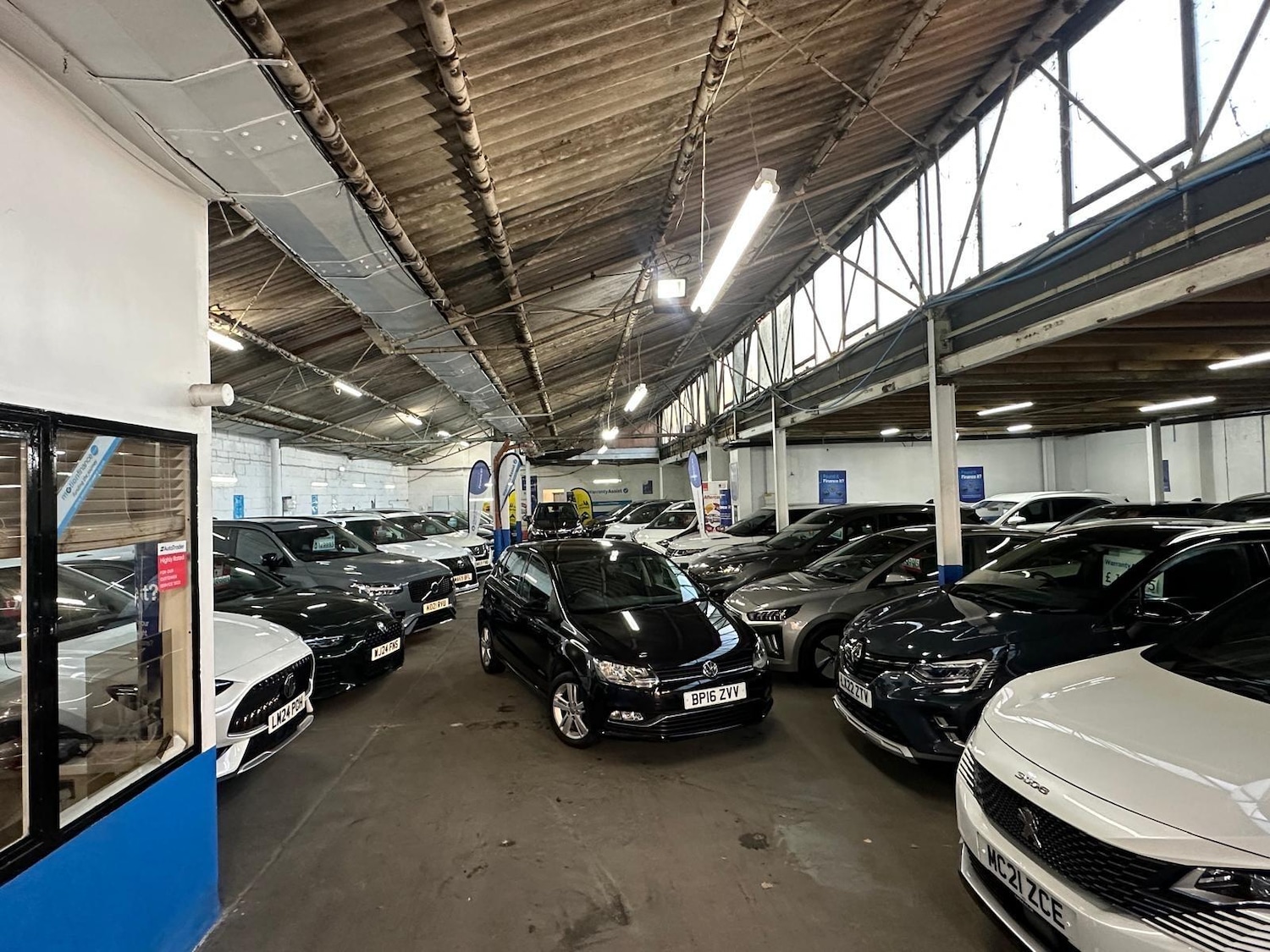 Used Volkswagen Polo 2016 for sale - 76573199: Photo 5