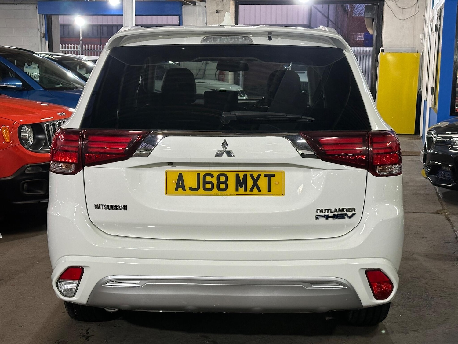 Used Mitsubishi Outlander 2018 for sale - 77120585: Photo 32