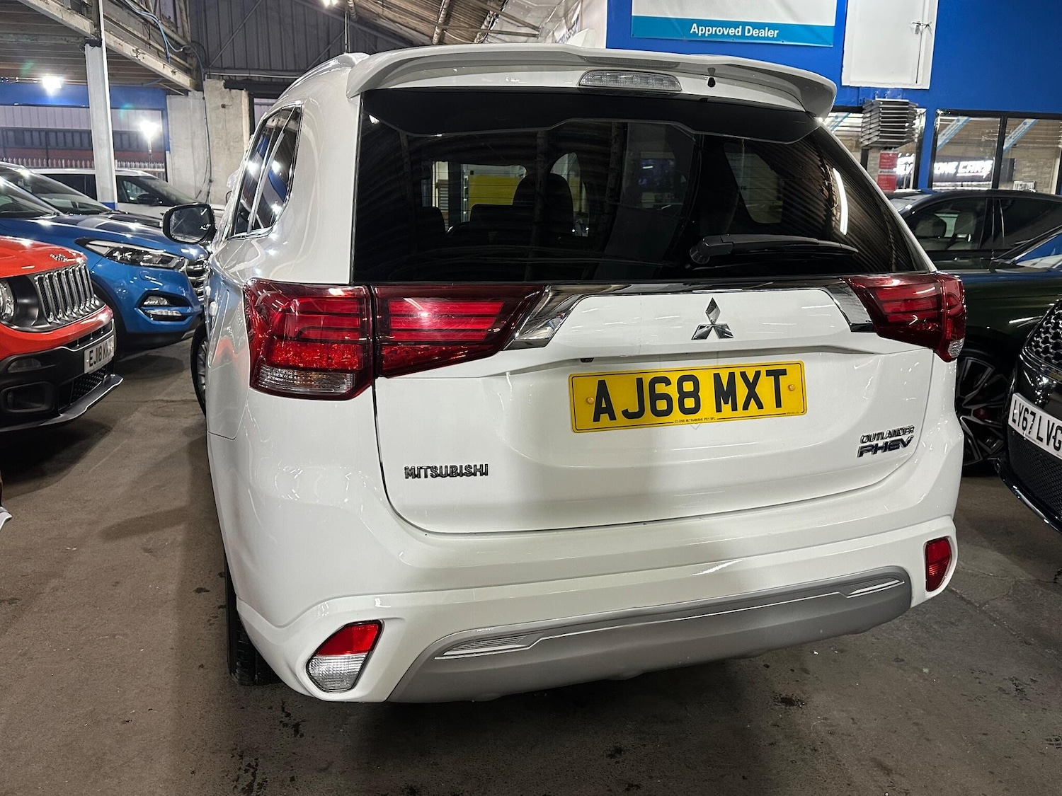 Used Mitsubishi Outlander 2018 for sale - 77120585: Photo 35
