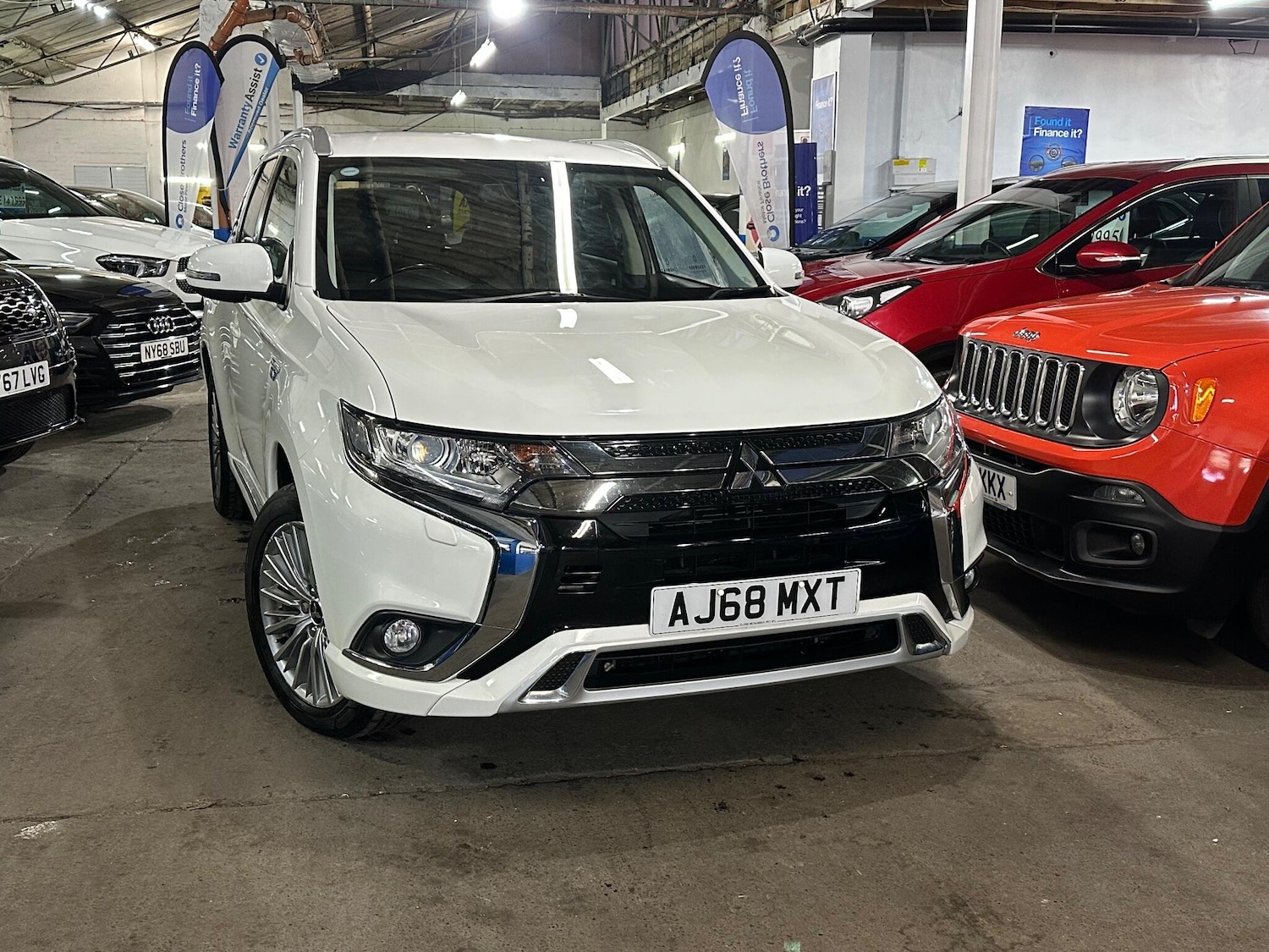 Used Mitsubishi Outlander 2018 for sale - 77120585: Photo 4
