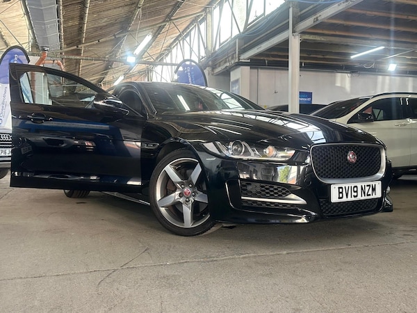 Used Jaguar XE 2019 for sale - 74965501: Photo 14