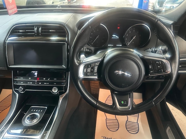 Used Jaguar XE 2019 for sale - 74965501: Photo 16