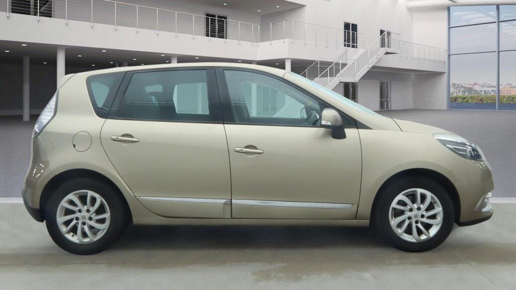 Used Renault Scenic 2015 for sale - 77455341: Photo 11